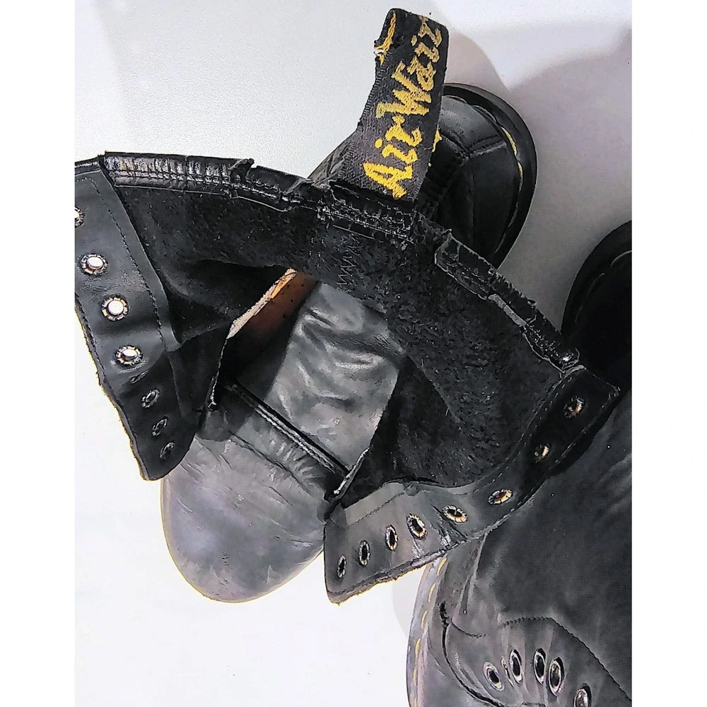 Dr Martens Mens Black Leather Vintage Sz 10US 1460 Made in England 8 Eyelet 9UK